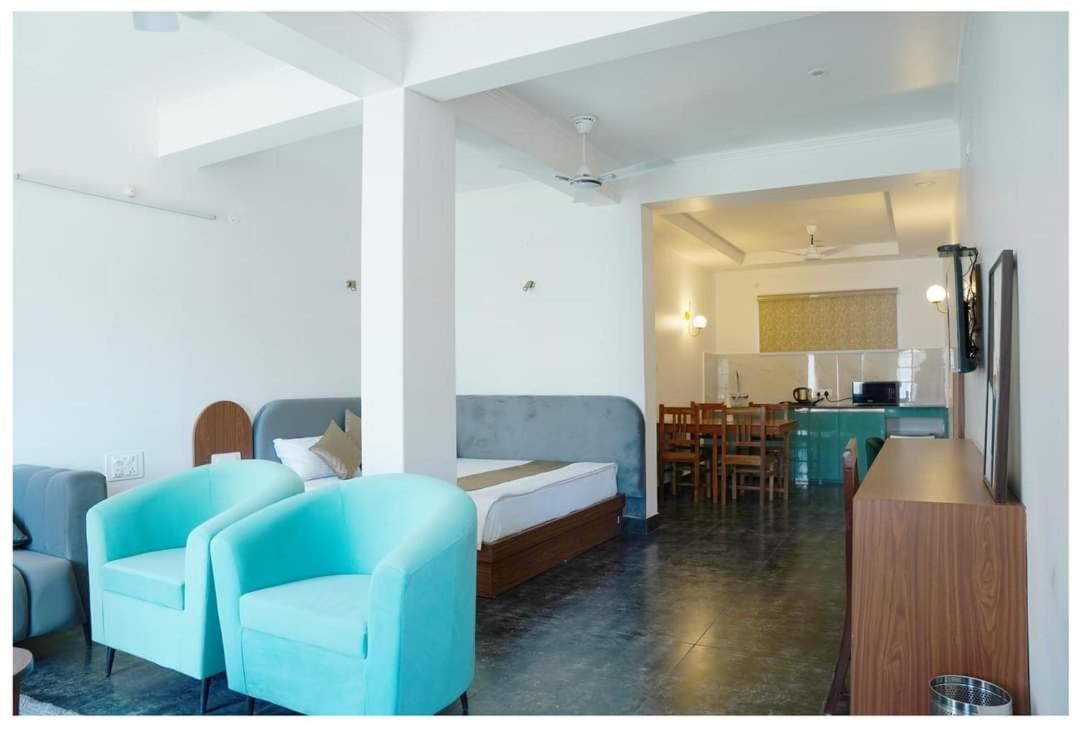 The Periwinkle Homestay Bhimtal Bagian luar foto