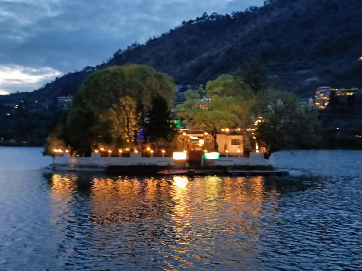 The Periwinkle Homestay Bhimtal Bagian luar foto