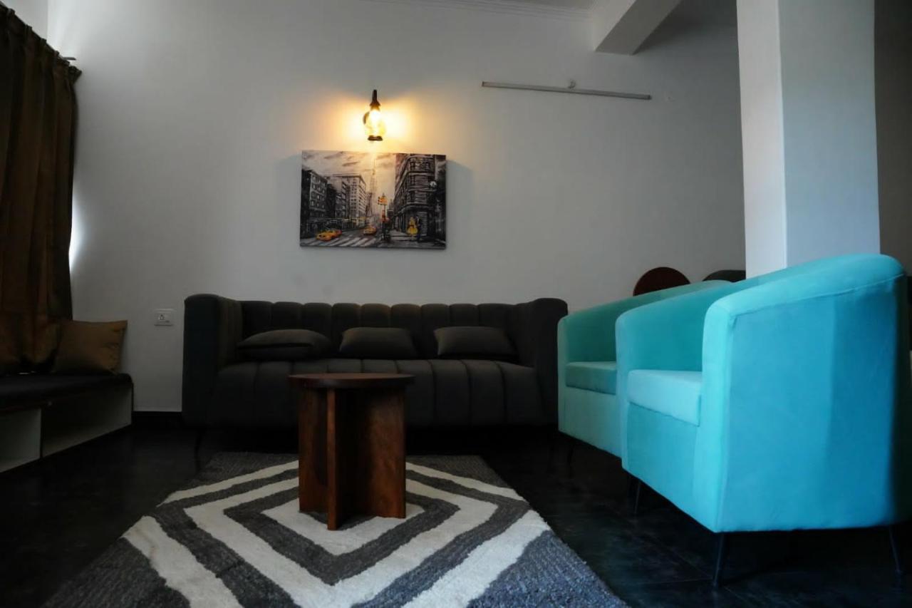 The Periwinkle Homestay Bhimtal Bagian luar foto