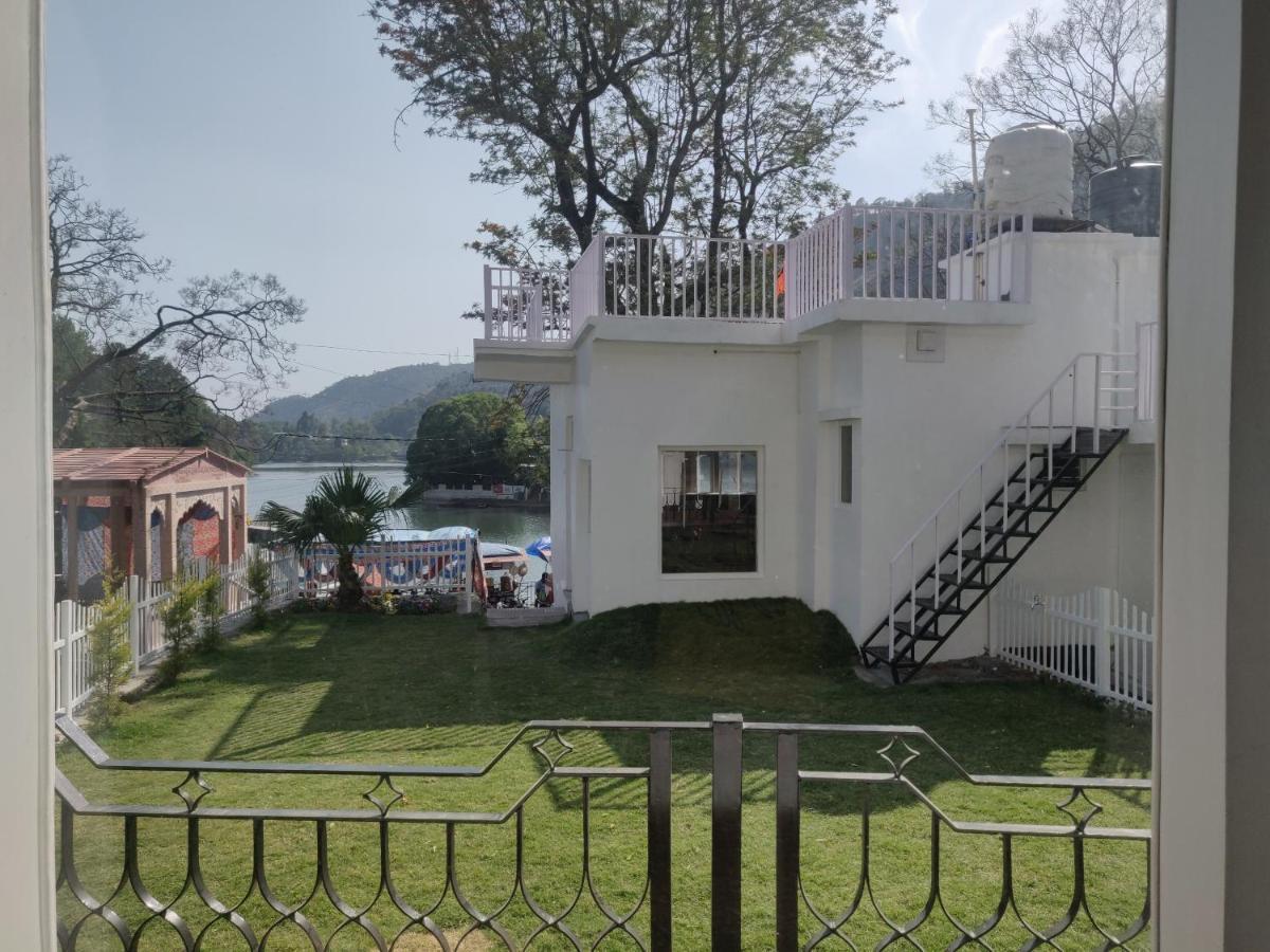 The Periwinkle Homestay Bhimtal Bagian luar foto