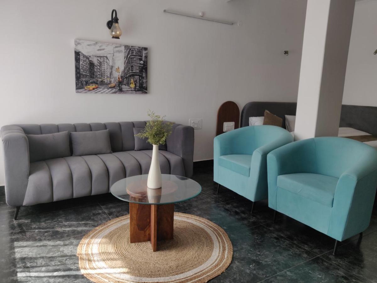 The Periwinkle Homestay Bhimtal Bagian luar foto