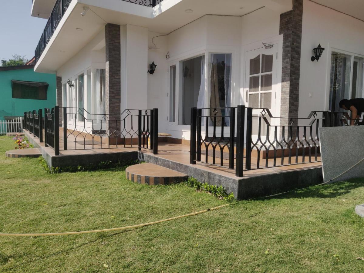 The Periwinkle Homestay Bhimtal Bagian luar foto