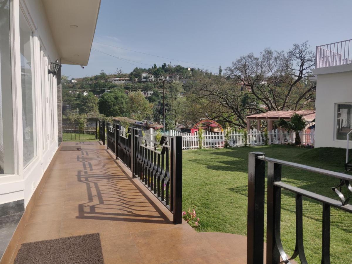 The Periwinkle Homestay Bhimtal Bagian luar foto