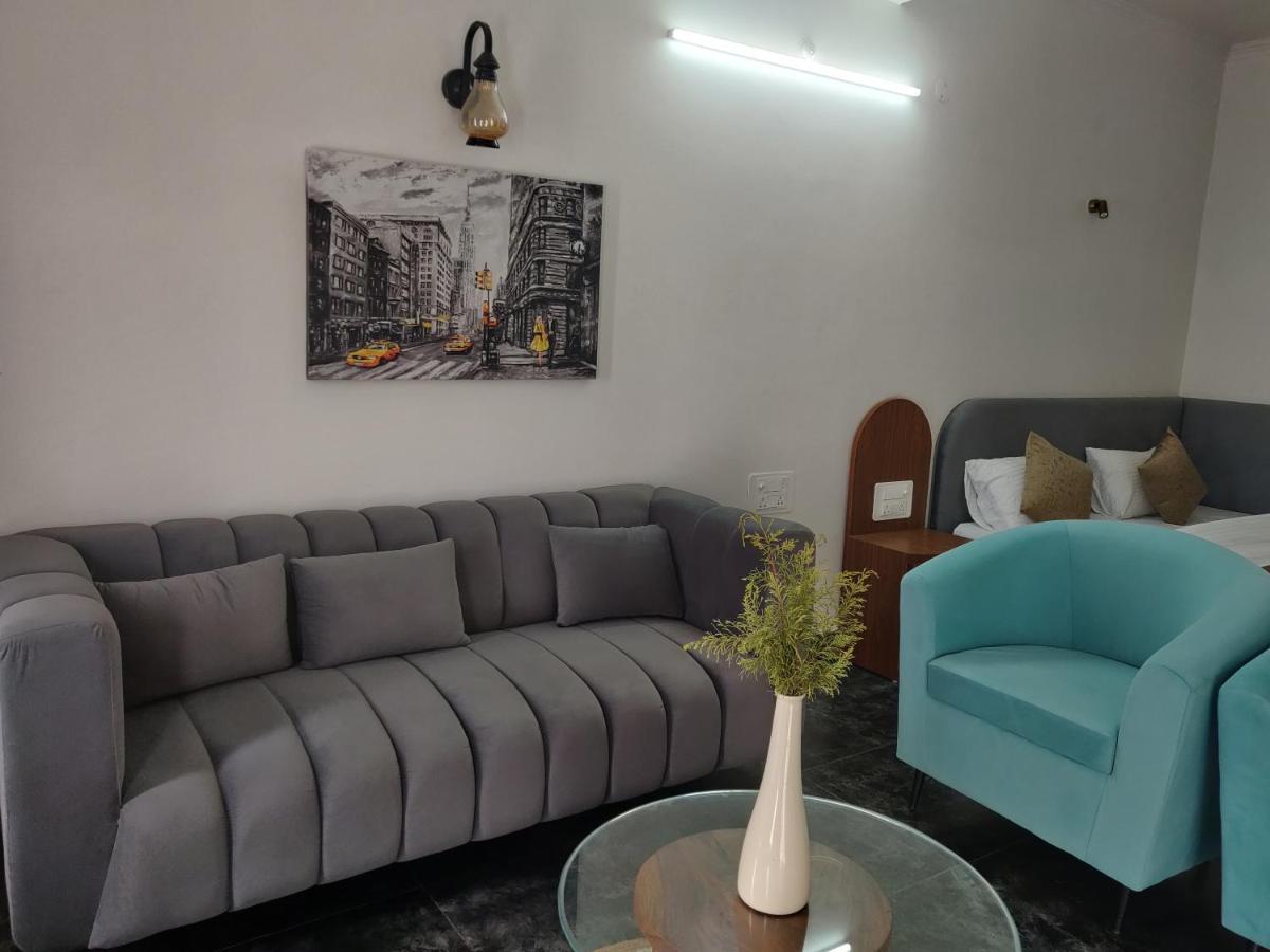 The Periwinkle Homestay Bhimtal Bagian luar foto