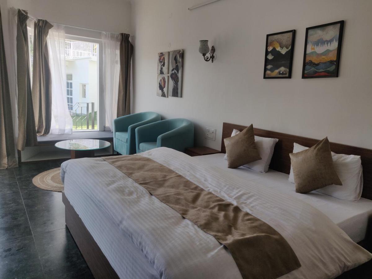 The Periwinkle Homestay Bhimtal Bagian luar foto