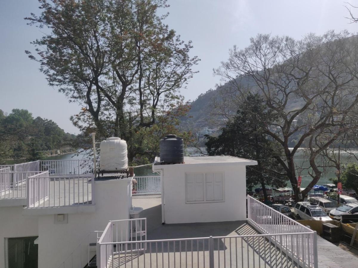 The Periwinkle Homestay Bhimtal Bagian luar foto